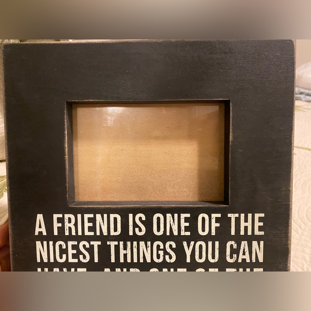 Photo Frame 4x6- “Friend” - In New Condition